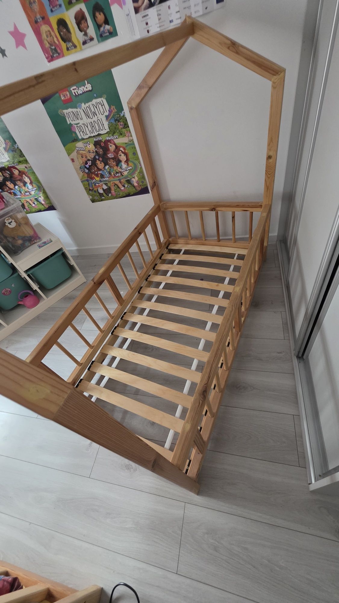 Łóżeczko dziecięce domek 140x70 z materacem