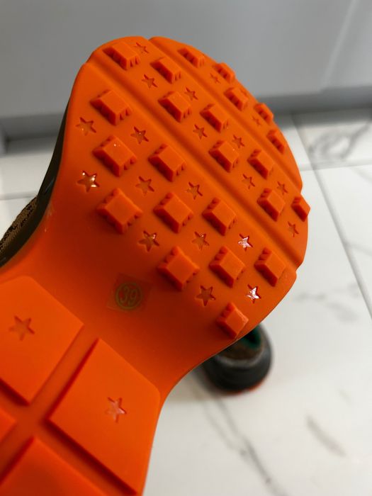 Buty Gucci – sneakersy, rozmiar 39 (pasują na 38), nowe, nieużywane