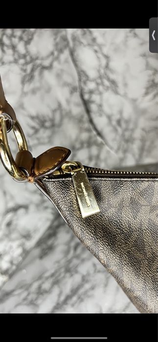 Сумка кожаная Michael Kors оригинал в идеальном состоянии