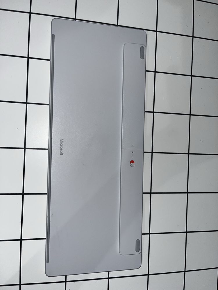 Microsoft compact keyboard biała