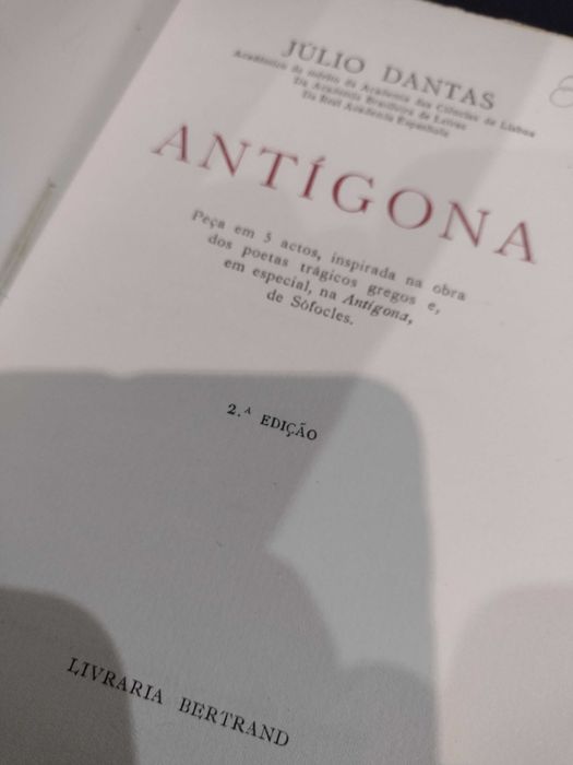 Antígona - Júlio Dantas