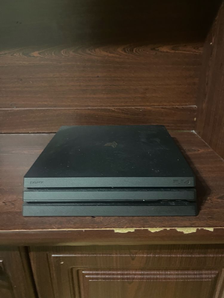ps4 pro 1TB.
