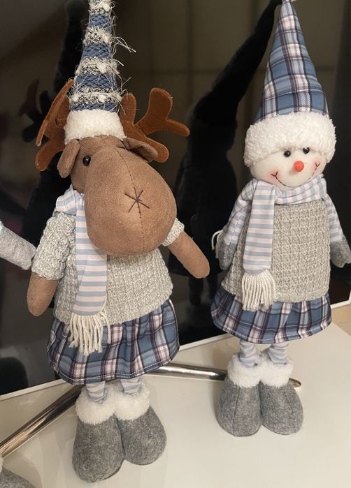 Новорічні святкові іграшки гноми , сніговики , олені