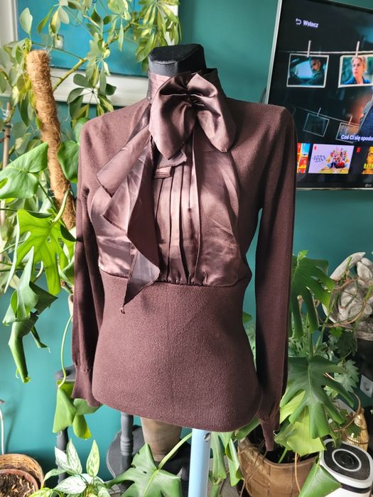 Solar M bluzka z ozdobnym przodem sweter z żabotem