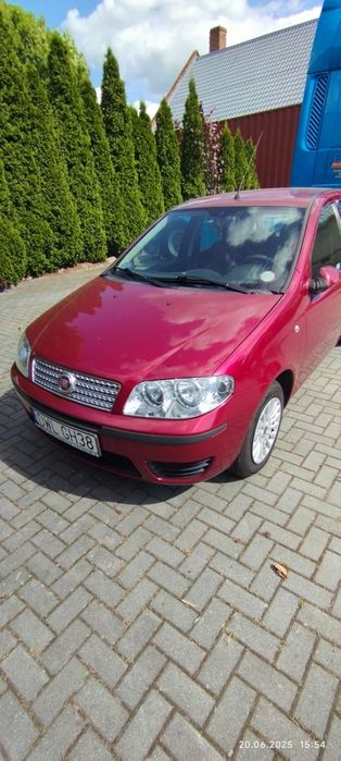 Fiat Punto 2010r niski przebieg stan bardzo dobry