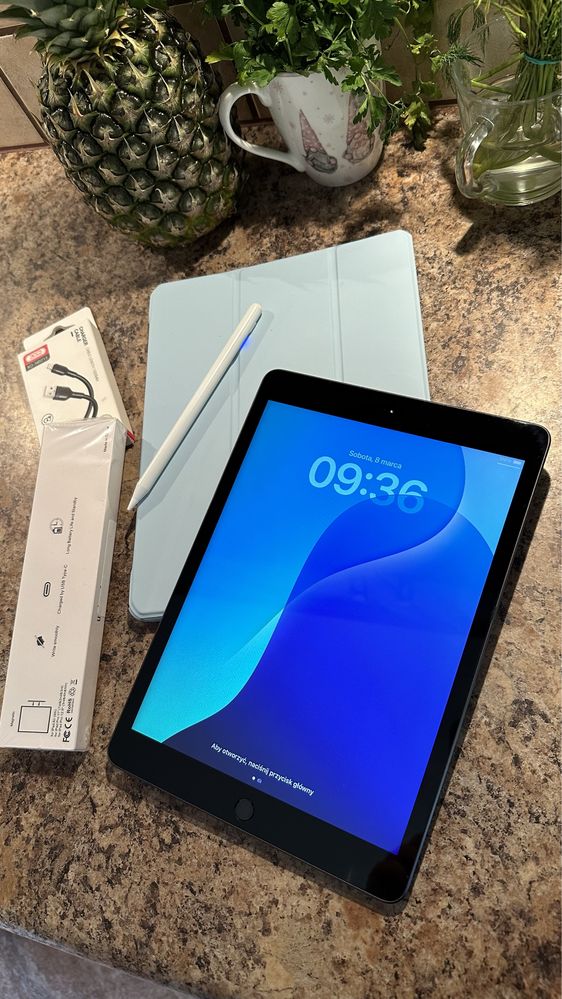 Tablet iPad Apple 10.5” + NOWY RYSIK - Touch ID - iOS 18.5