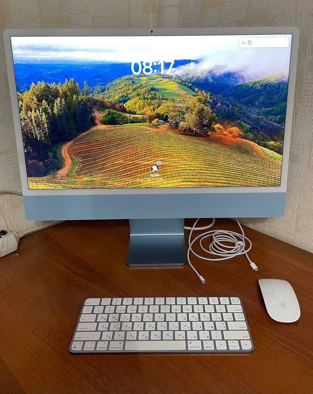 iMac Blue/ 8C CPU/8C GPU/8GB unified memory/256GB SSD