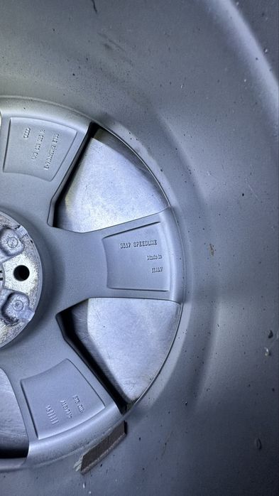 Диски AUDI ОРИГИНАЛ 4M0601025R 9. 0" X 20" 5X112 ET 33