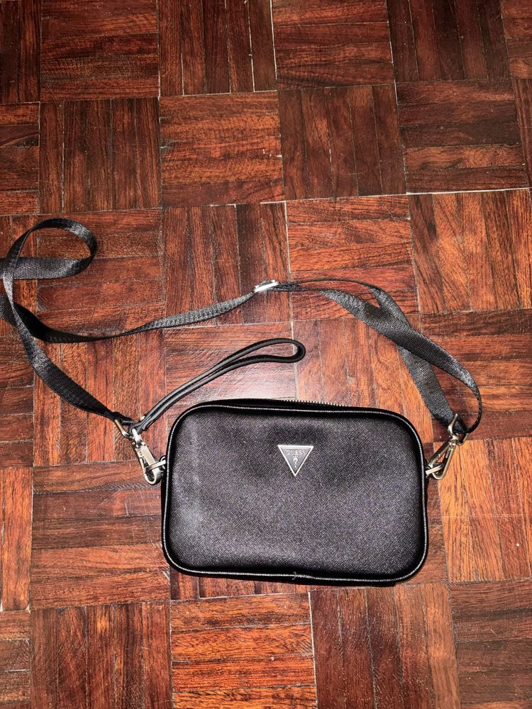 Bolsa preta nova da GUESS