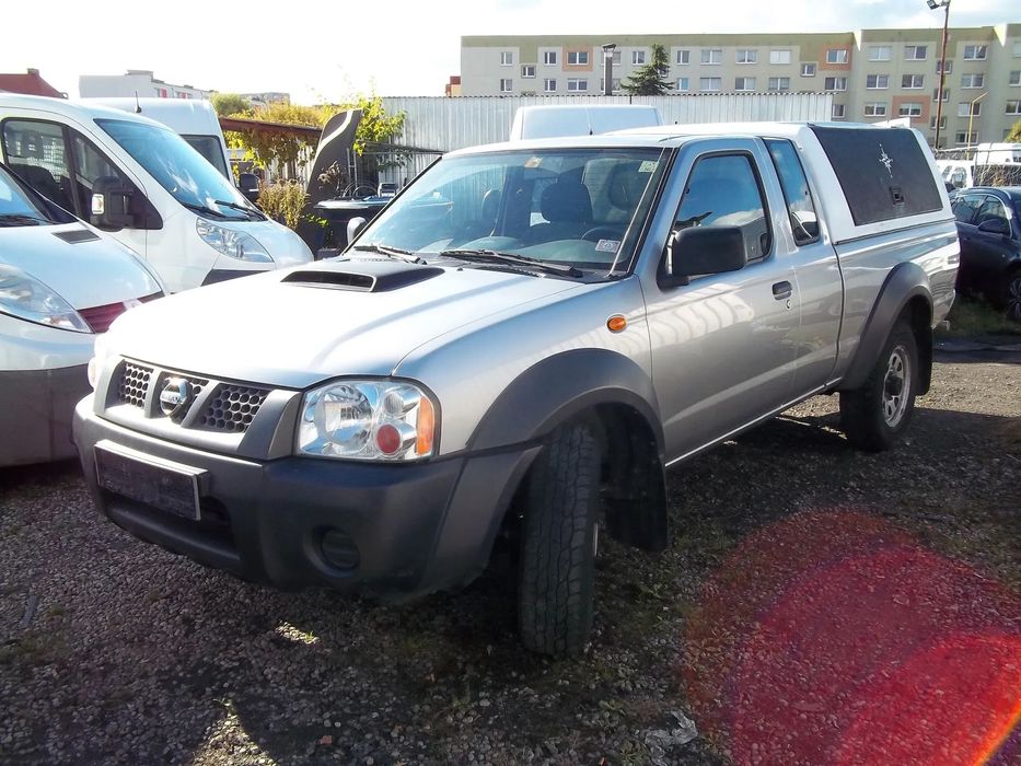 Nissan NP300 Pickup 2.5td  navara D22 pickup 4x4 klima org lakier z szwecji