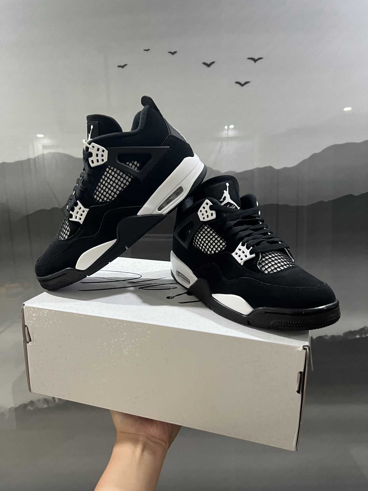 Jordan Air Jordan 4 Retro White Thunder R.43