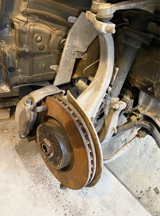 Цапфа Audi A4 B9 A5 F5 кулак ричаг Quattro FWD  Разборка Ауди А4 Б9