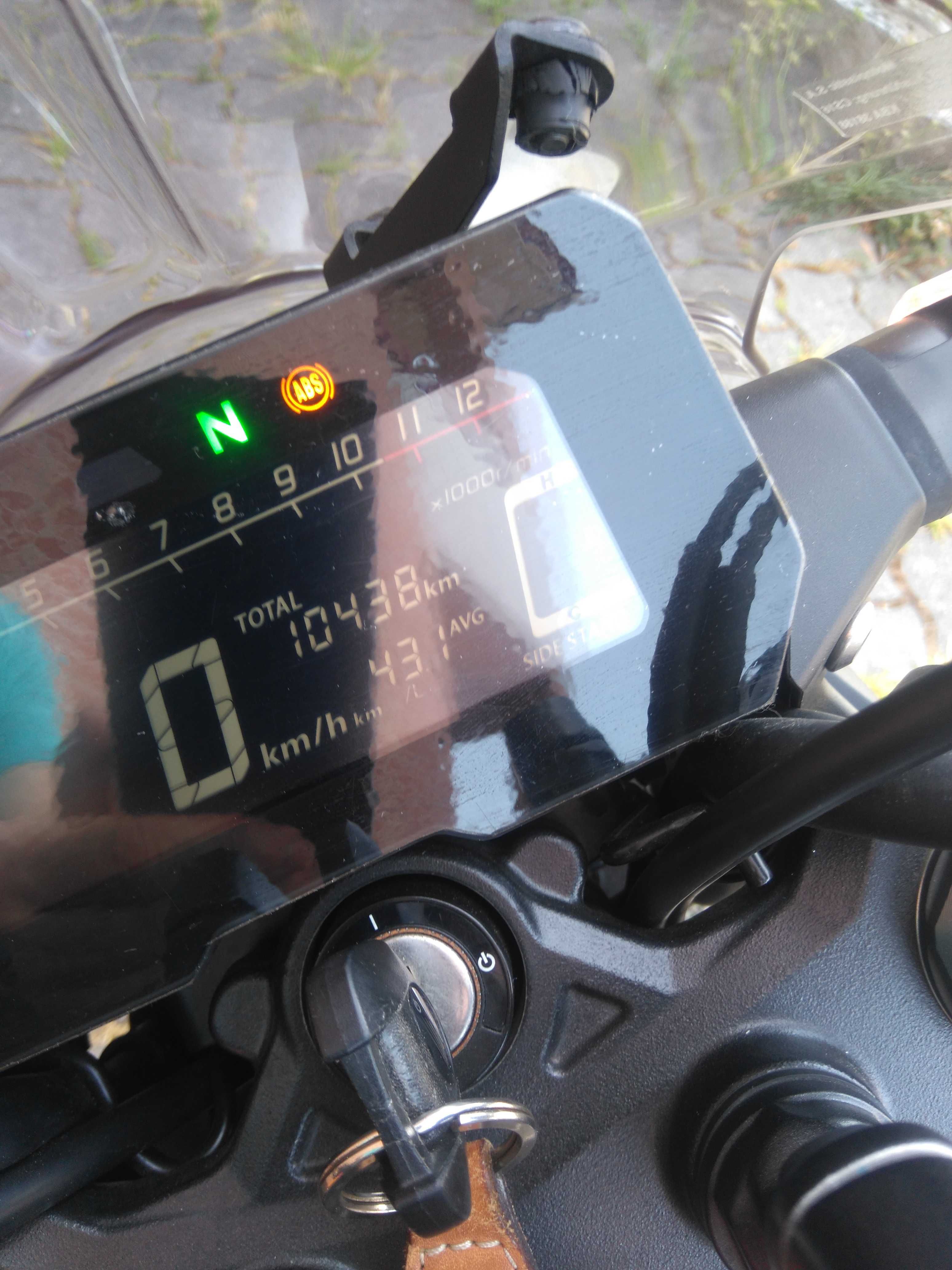 Honda cb 300 muito estimada
