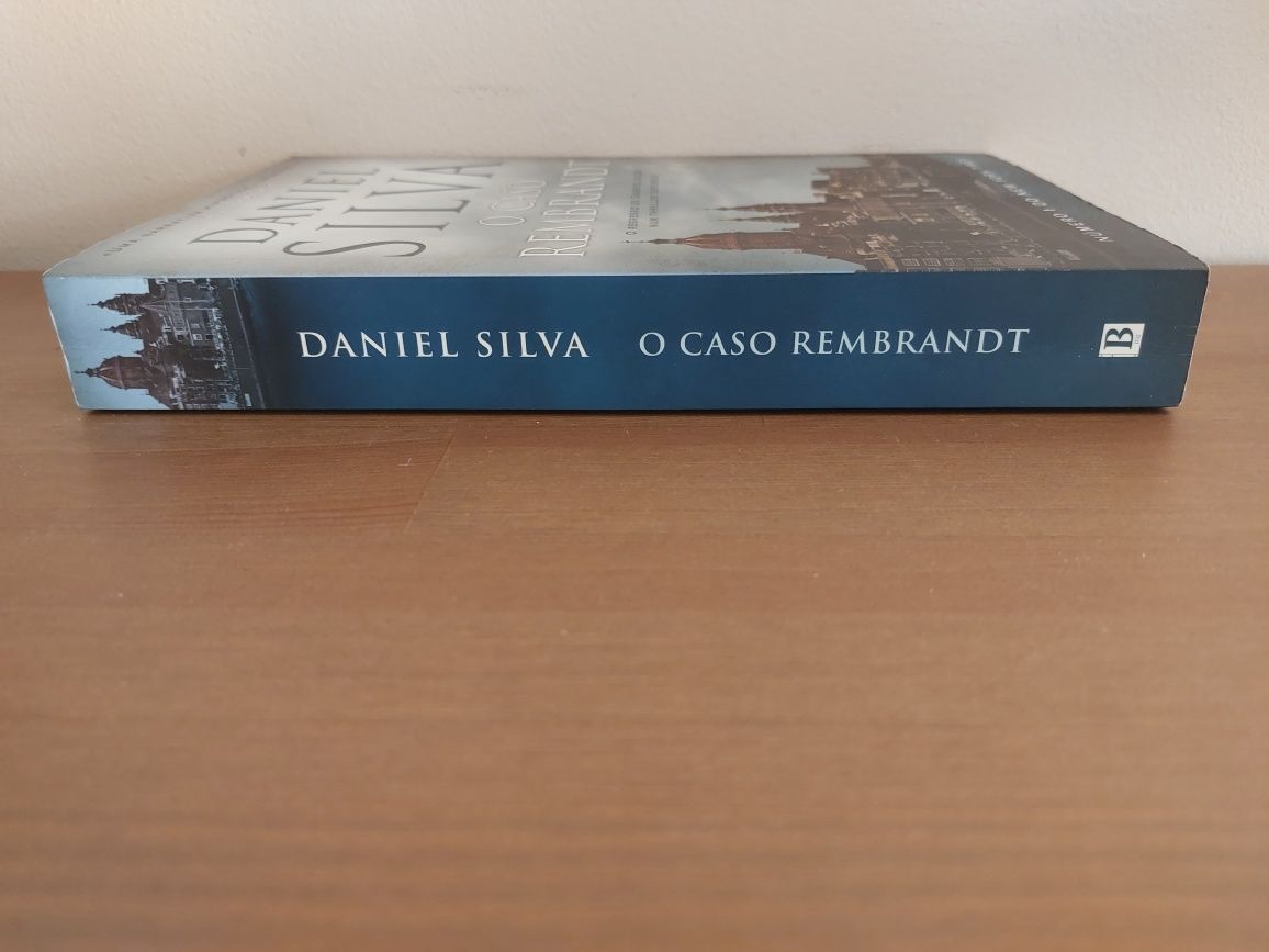 L " O Caso Rembrandt "  1ª Ed. Daniel Silva (Ed. Regular Opt. Estado)