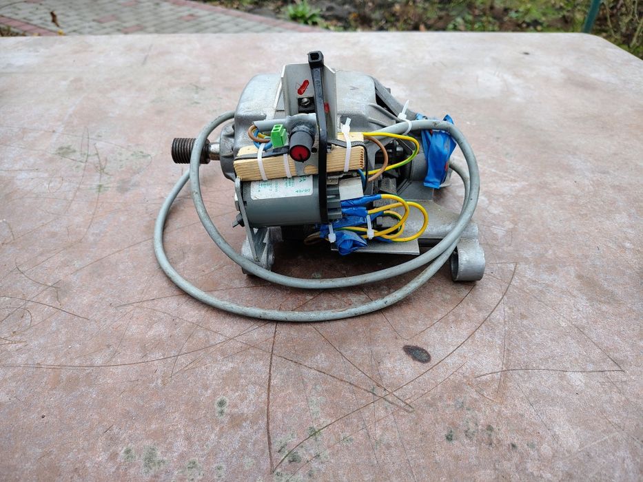 Мотор від пральної машини C.E.SET. 450w 2A