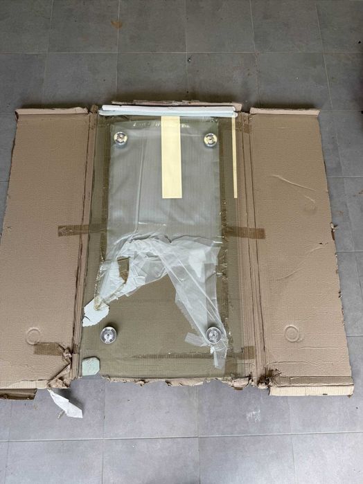 Szkła dla blatów kawowych.