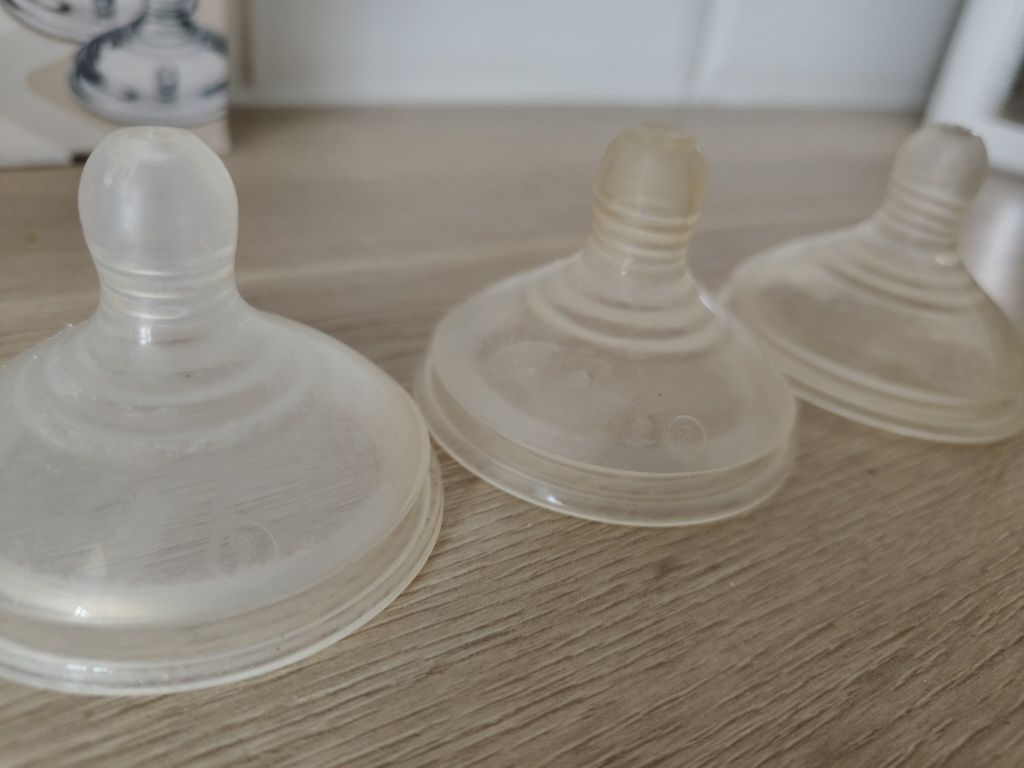 Tommee Tippee Closer to nature smoczki 3 szt zestaw antykolkowy roz 2