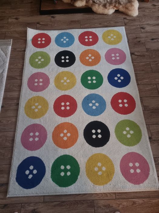 Dywan "guziki" IKEA