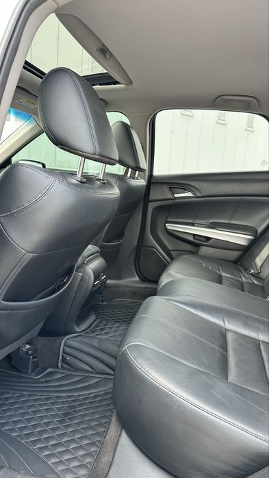 До вашої уваги Honda crosstour 2013р не потребує  вкладень