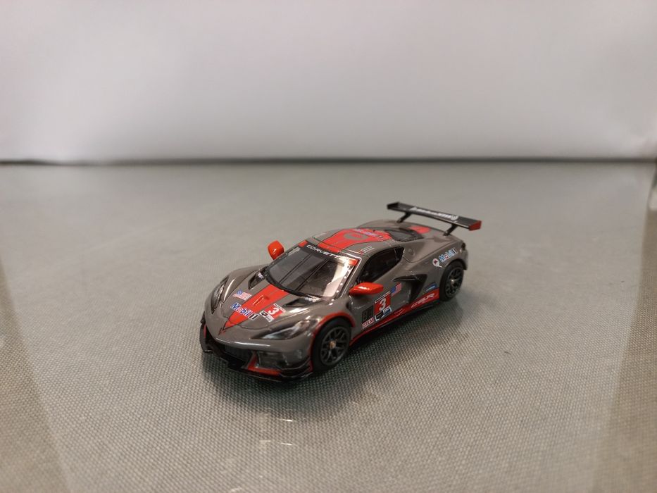 Corvette C8 MiniGT 1/64