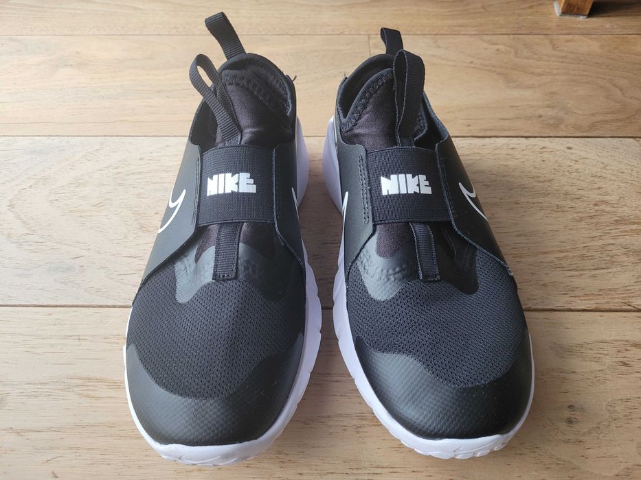 Buty Nike sneakers czarne do szkoły na WF mało używane 23,5cm 36,5