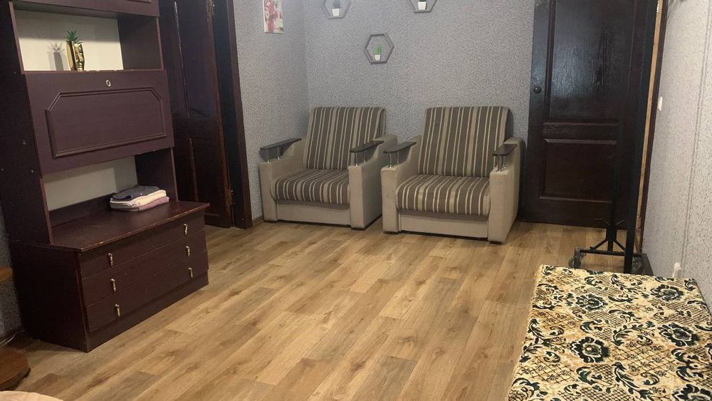 Здається подобово двокімнатна квартира в центрі м. Марганець