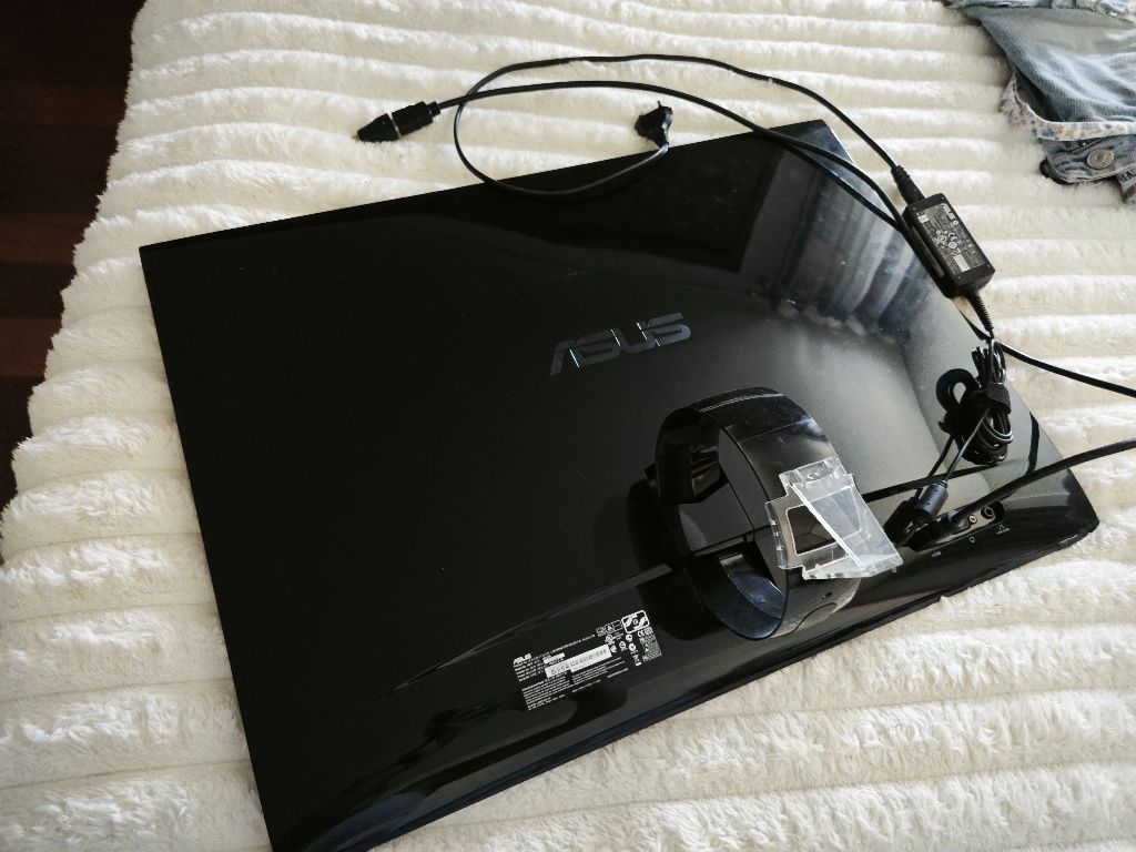 Monitor ASUS preto