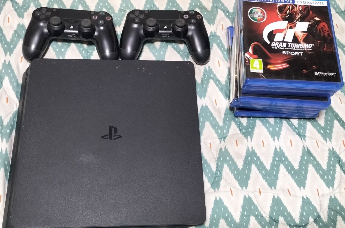 PS4  com 9 jogos