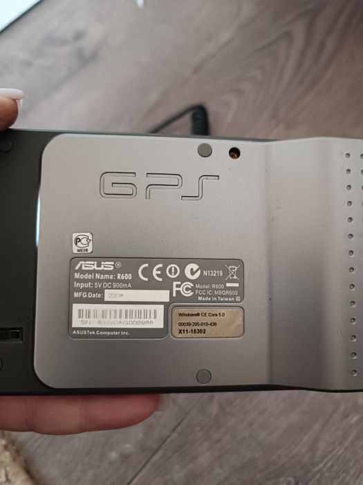 Asus R600  навигатор