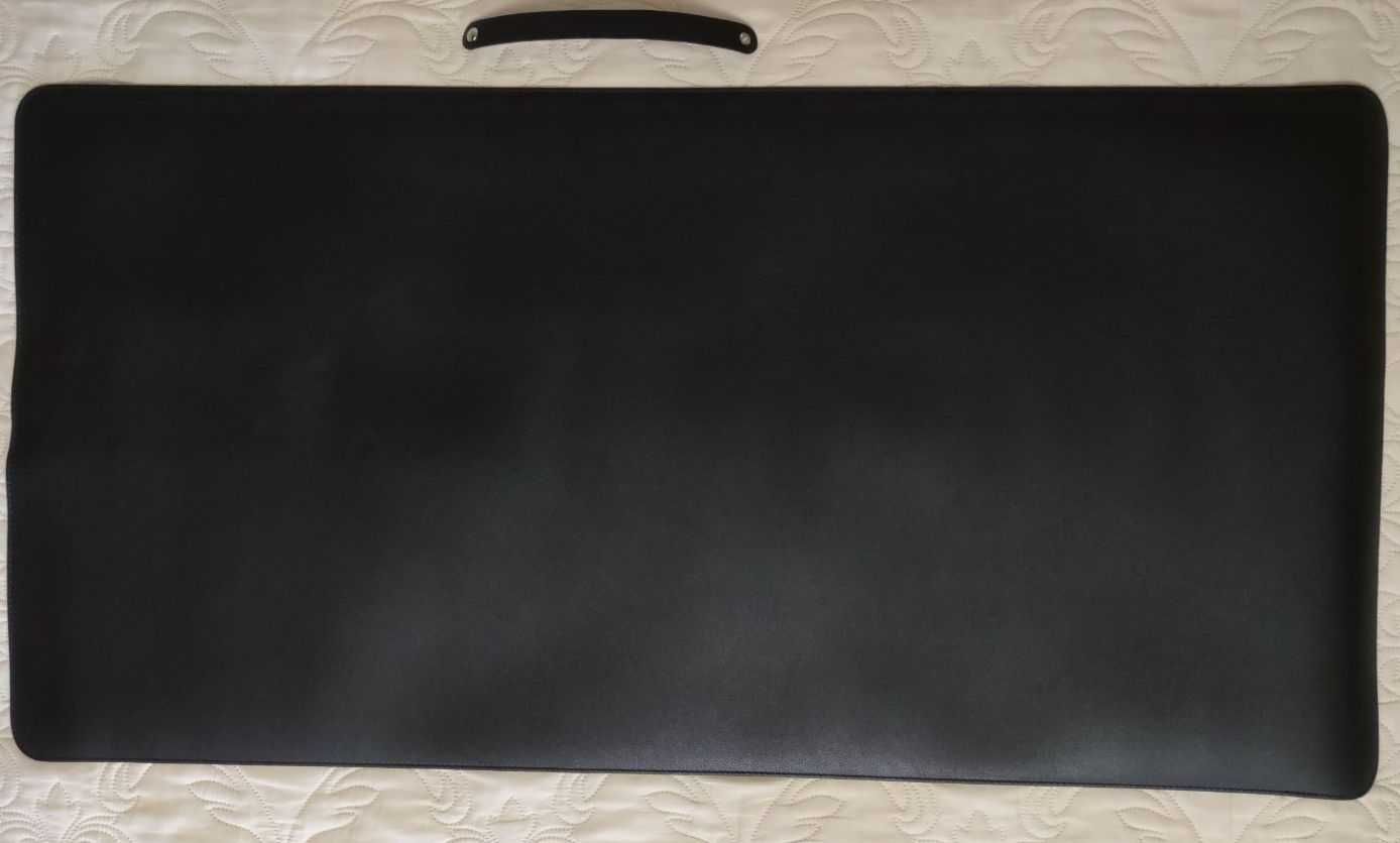 Игровая поверхность коврик для мыши ноутбука  900x450 мм черный