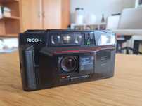 Ricoh FF‑70  Aparat analogowy/ kompaktowy/film