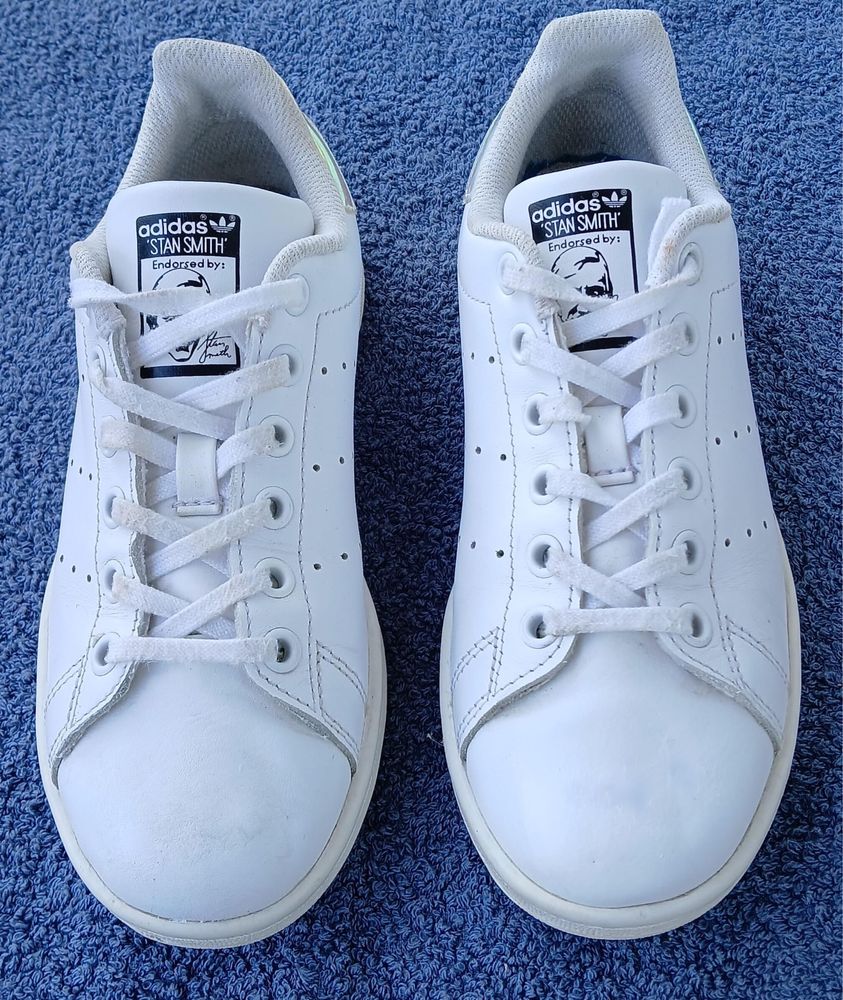 Białe sneakersy Adidas Stan Smith