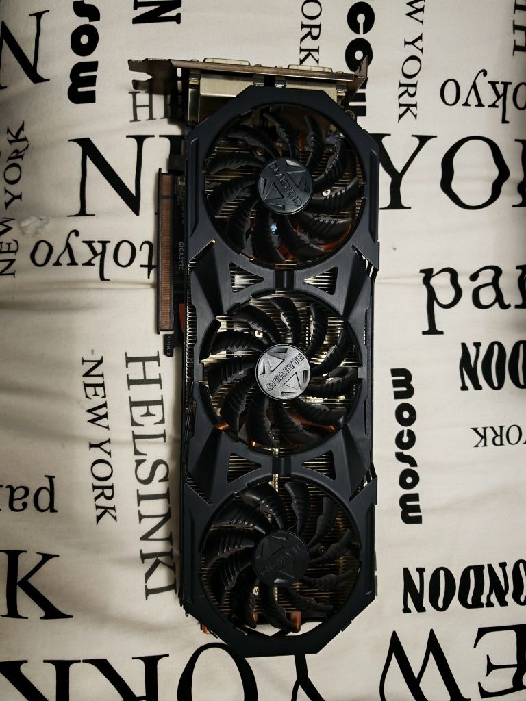 Gigabyte GeForce gtx970 GV-N970G1 gaming 4GB windforce V1.1