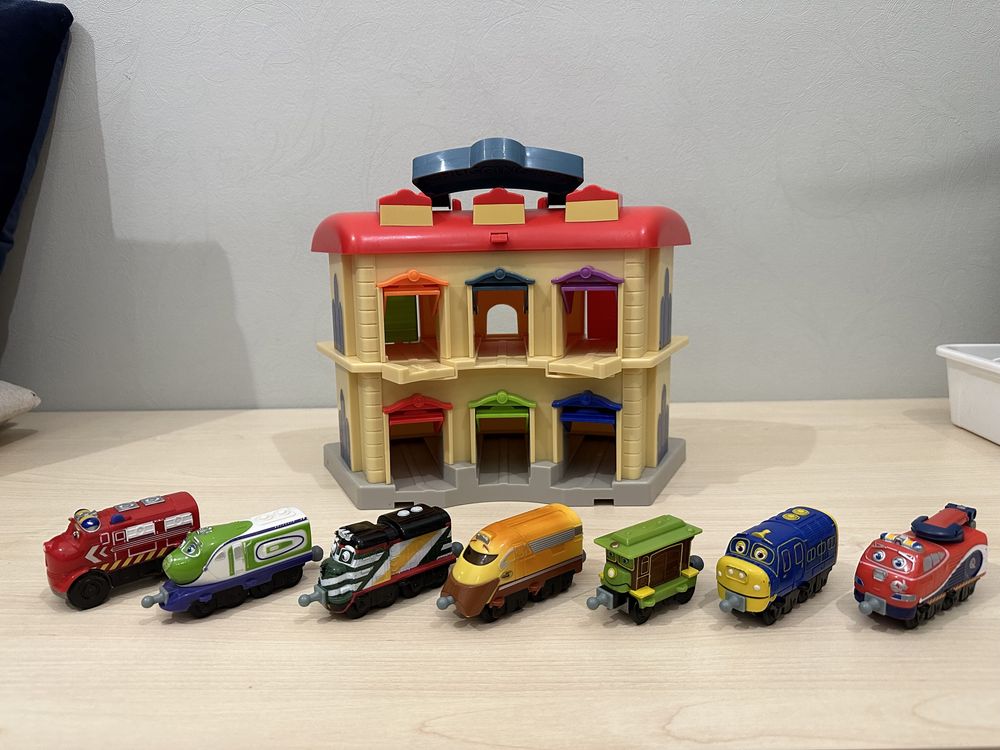 Поїзди. Депо Чаггінтон Chuggington + 7 поїздів у комплекті. Оригінал
