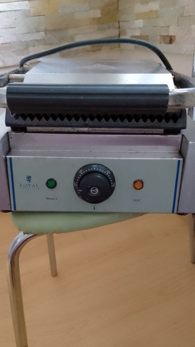 Grill opiekacz ryflowany do hot dog, tortilli,kebab