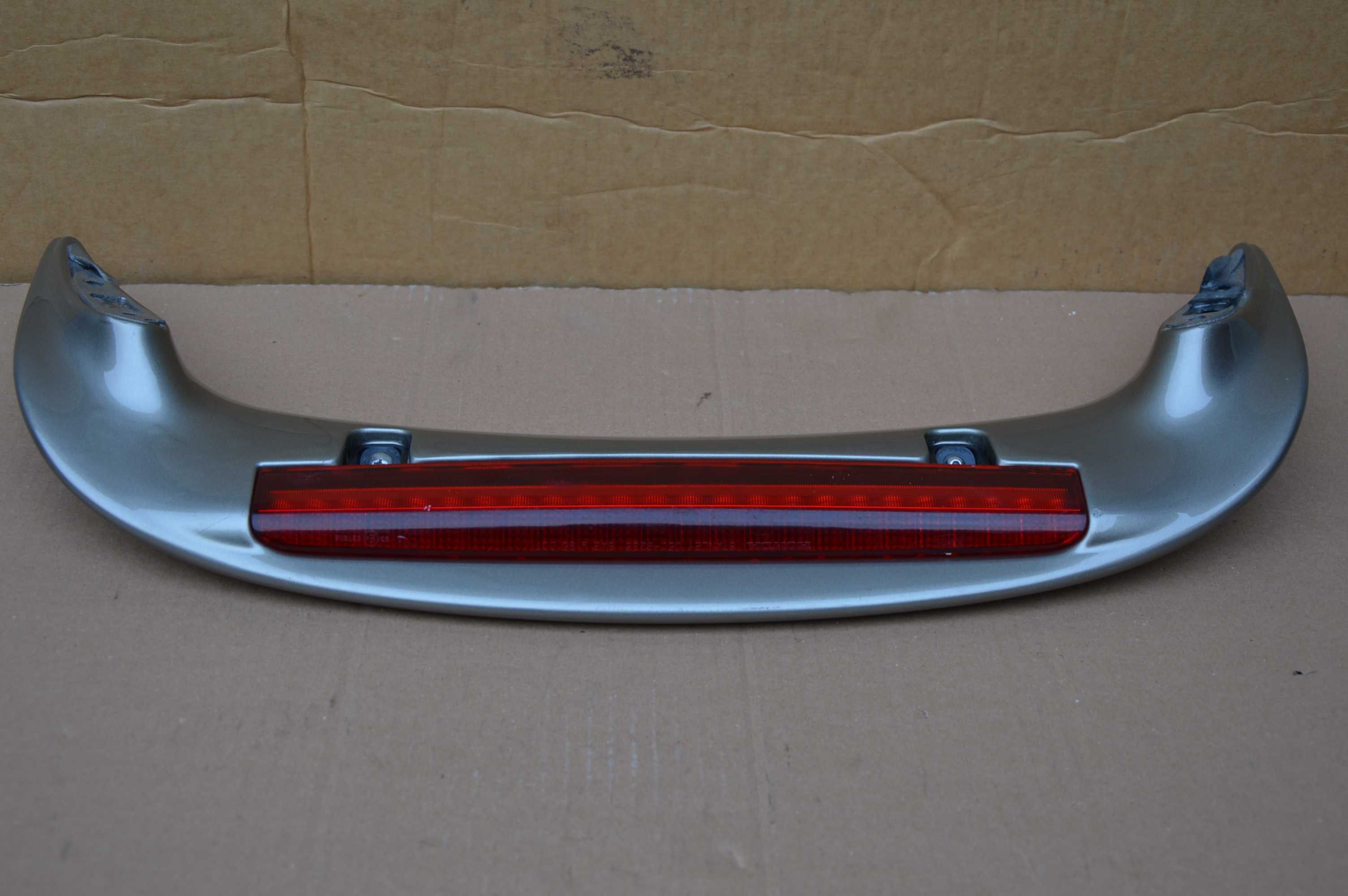 Honda GL 1800 Gold Wing SPOILER spojler kufer oryginalny swiatło STOP