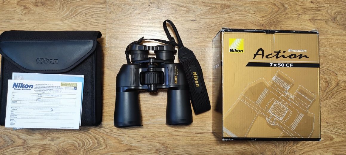 Бинокль Nikon Action 7x50 6.4' CF