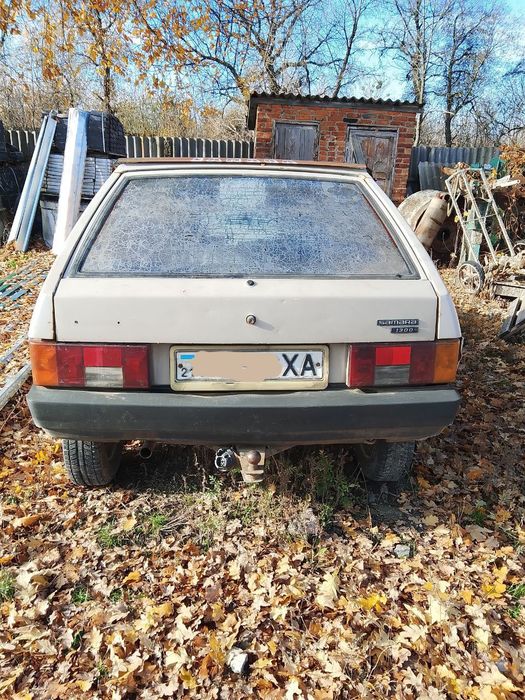 ВАЗ 2108 на бодром ходу