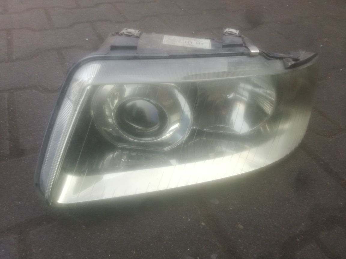 Lampa przód AUDI A 3 8 L