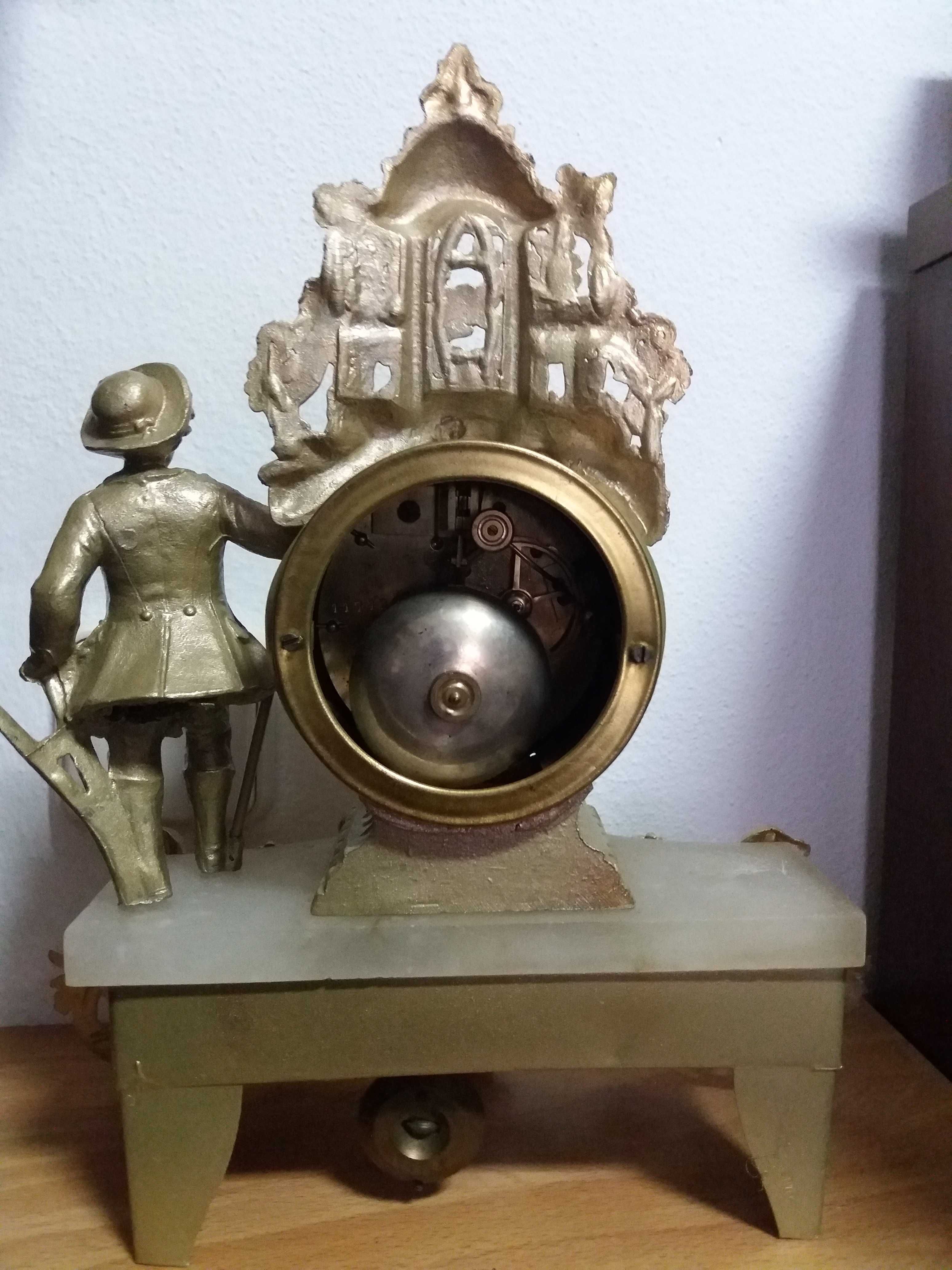 Relógio de Mesa, 2 cordas, 100 anos