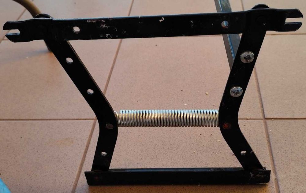 Podnośnik otwierania kanapy/wersalki