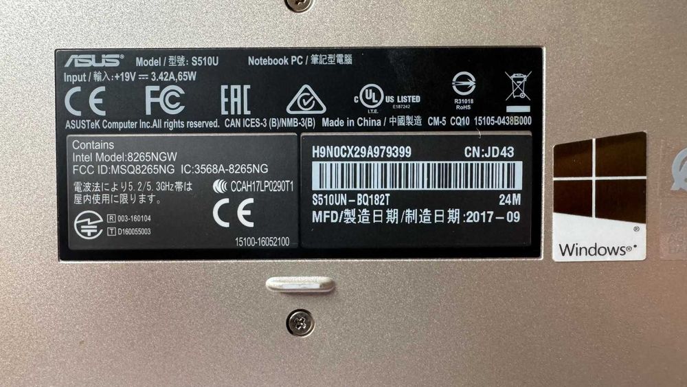 Laptop ASUS VivoBook S15 – i7 8. gen / SSD 1 TB + 120 GB /