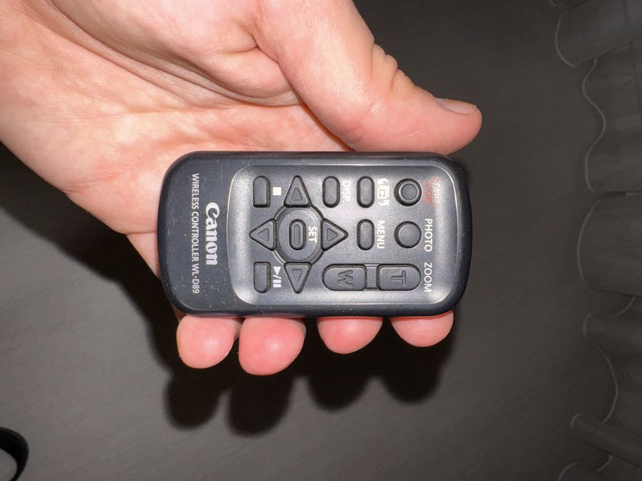 Видеокамера Canon XA10