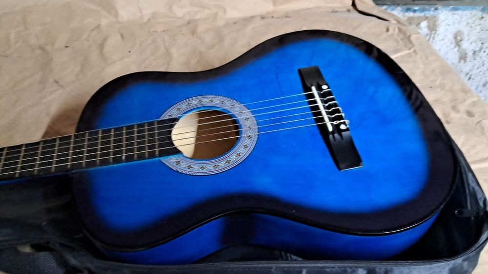 gitara instrument muzyczny