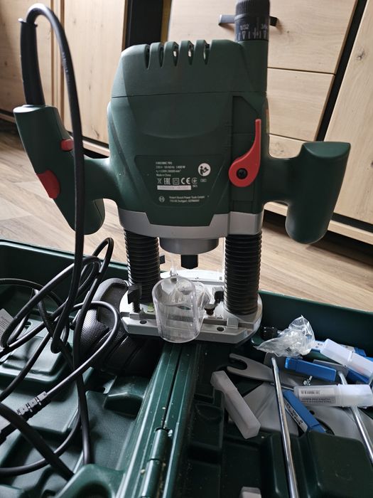 Frezarka górnowrzecionowa bosch