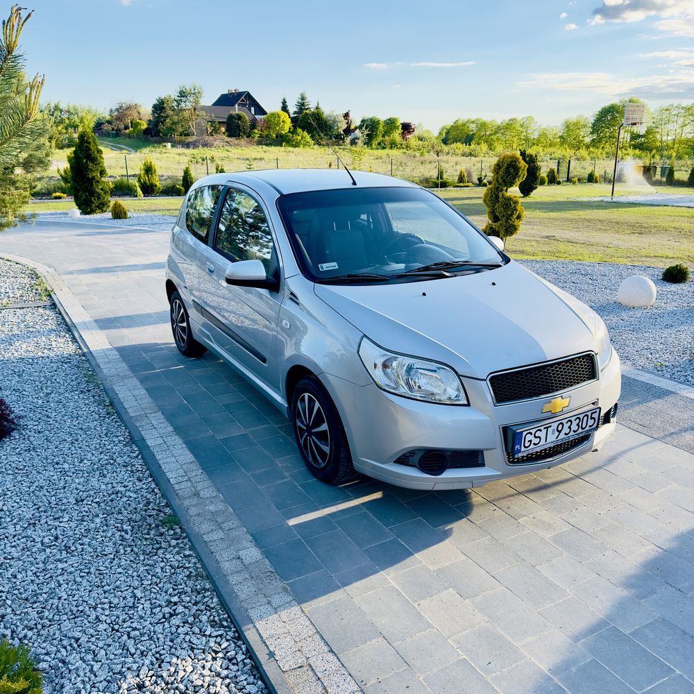 Chevrolet Aveo Lux 1.2 benzyna NISKI PRZEBIEG, 2 kpl opon