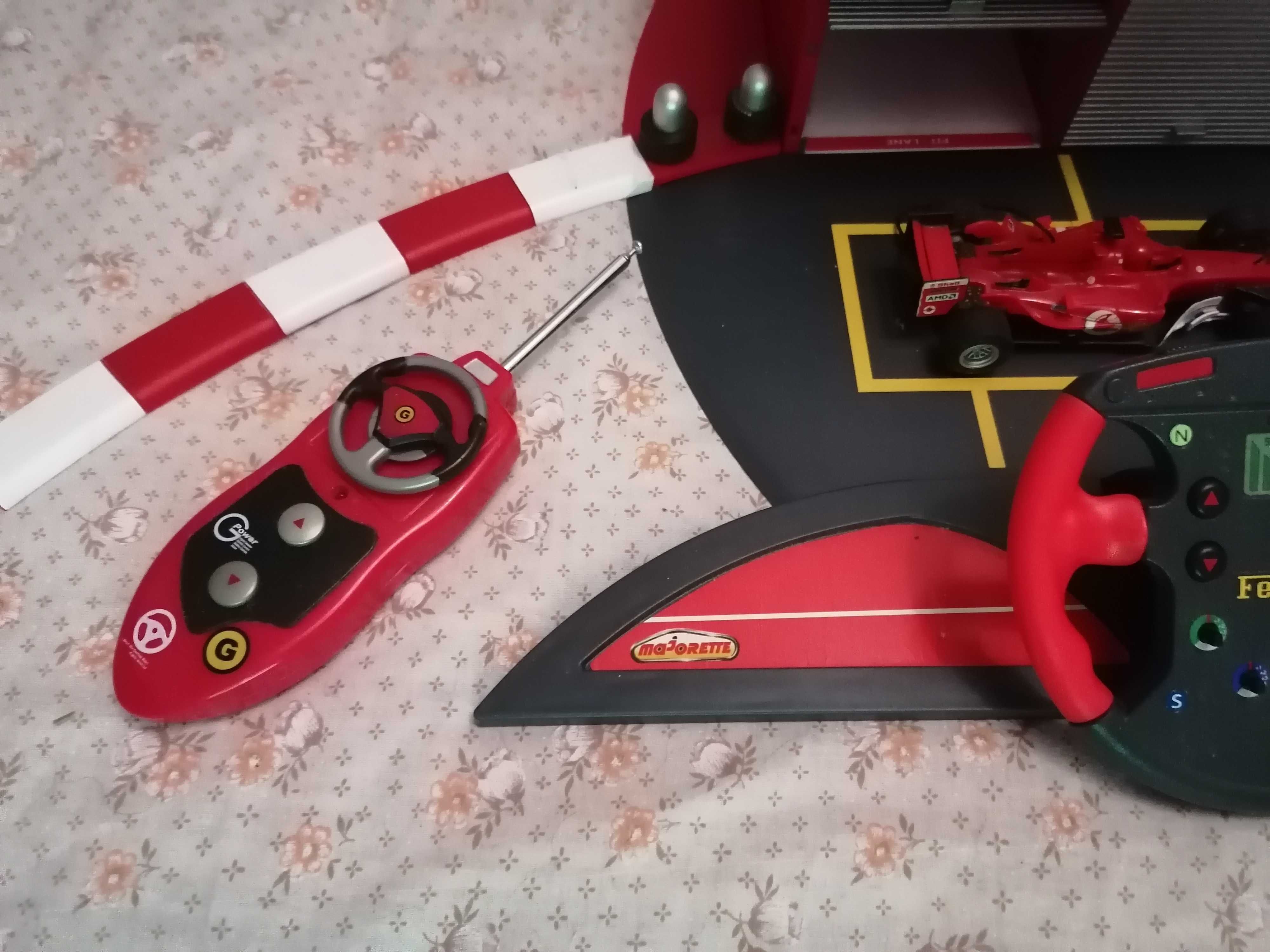 Remoto Controlo (RC) Ferrari Majorette (Avariado)