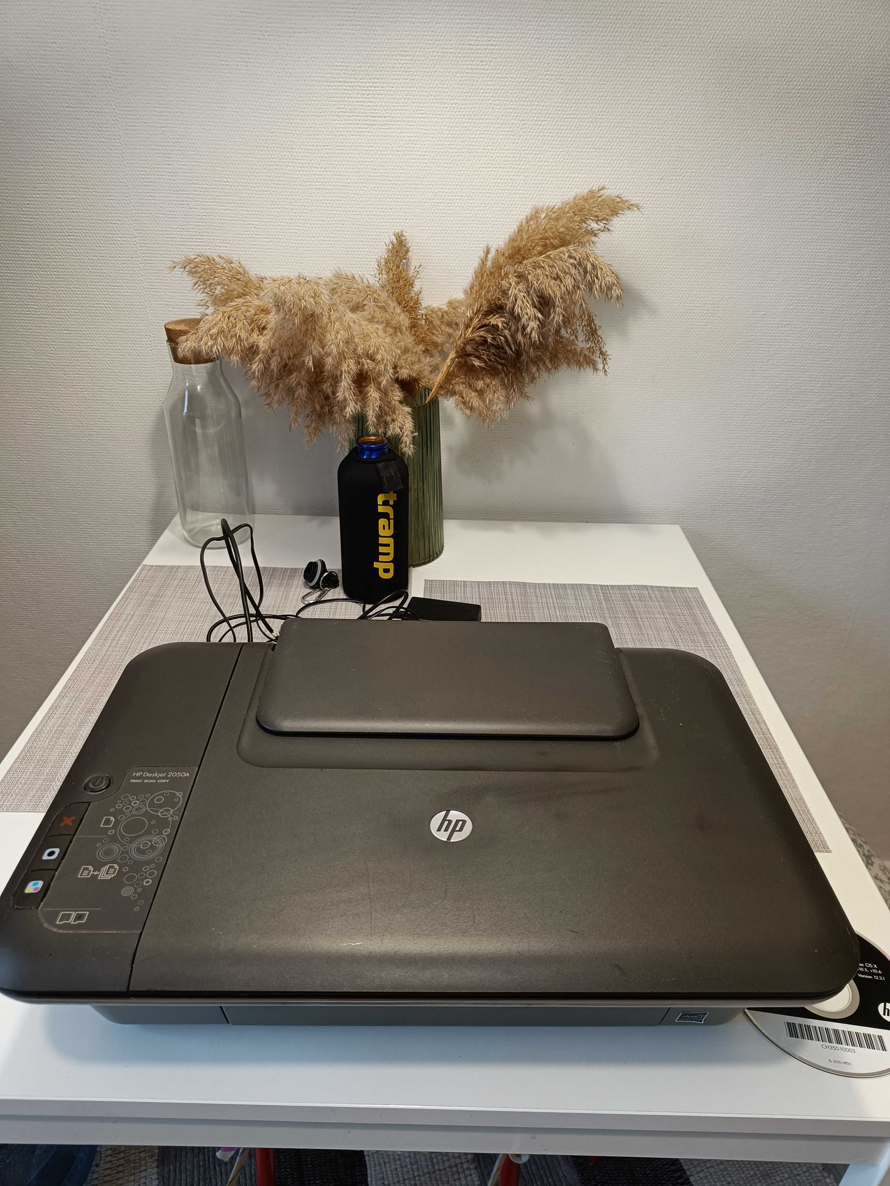 HP DeskJet 2050A принтер сканер копір