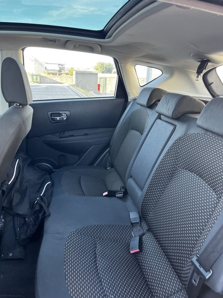 Nissan qashqai 2008 full extras