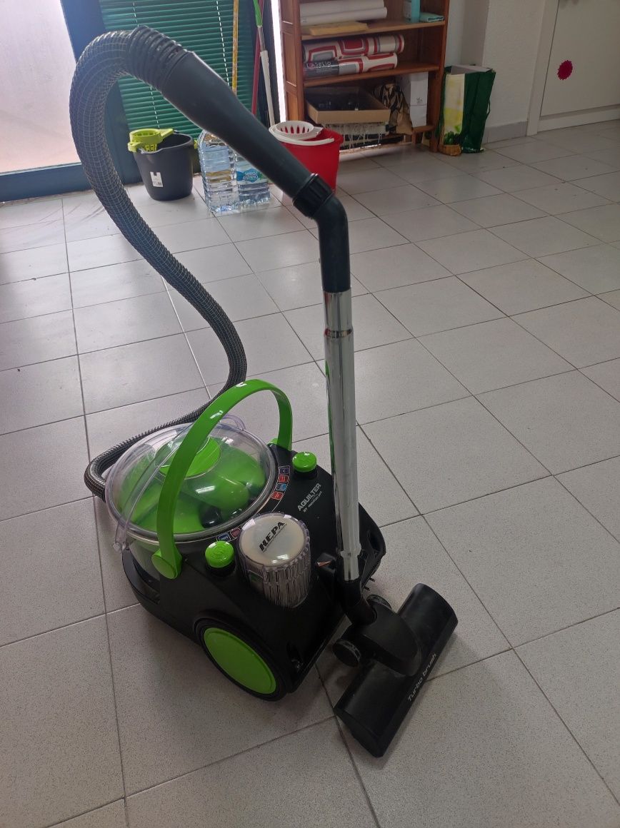 Aspirador Aquiler de água Alquiler